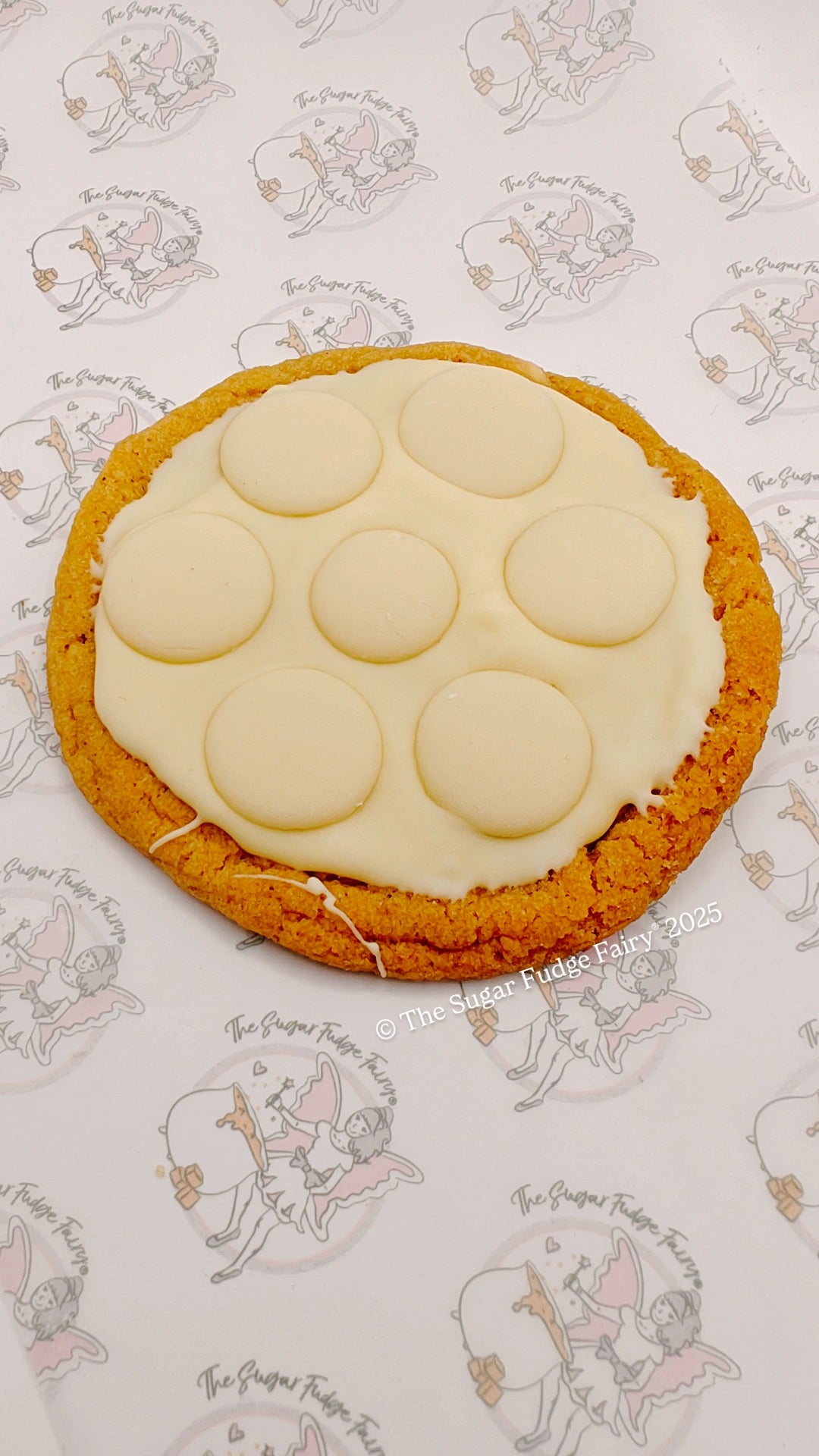 Topped Cookie (Milkybar)