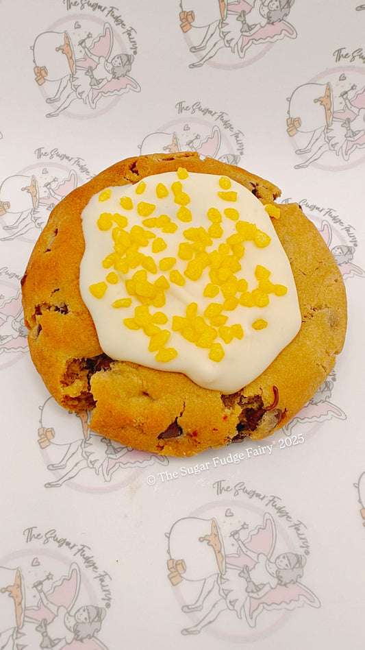 NYC Stuffed Cookie (White Chocolate and Lemon)