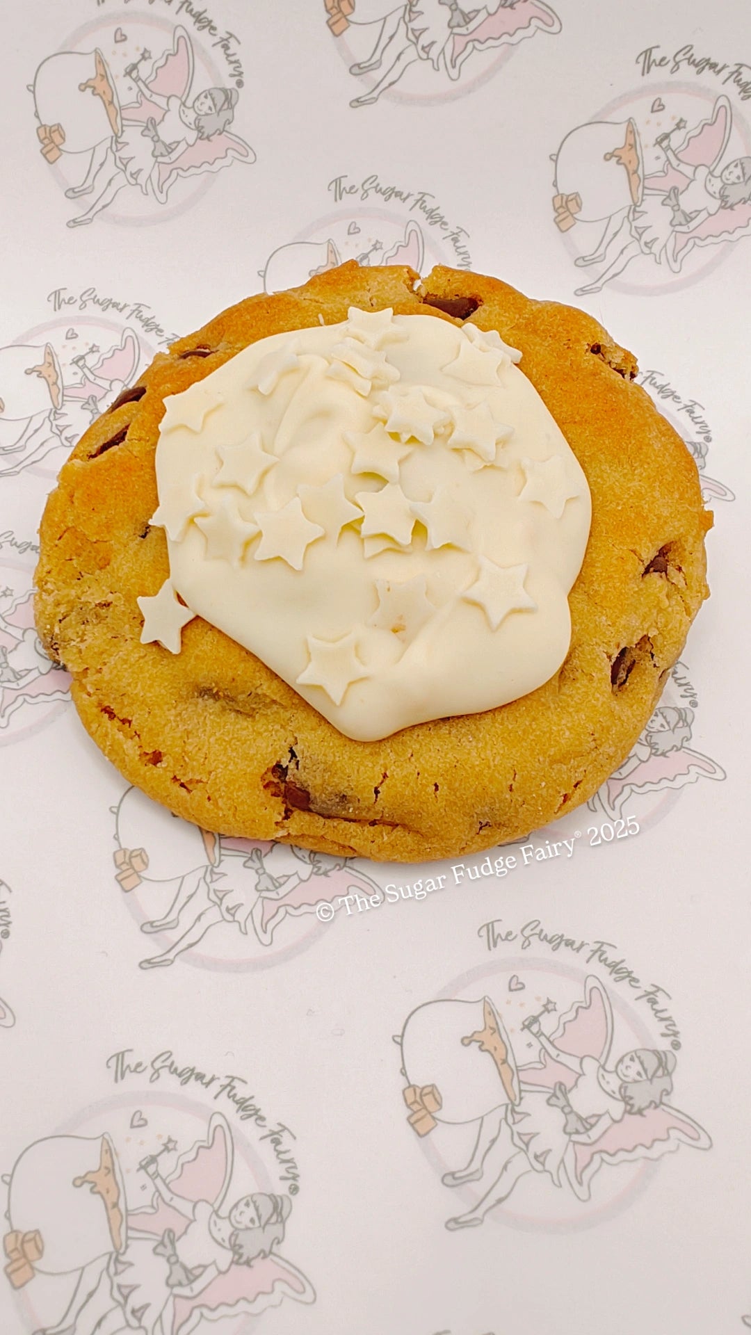 NYC Stuffed Cookie (White Chocolate)