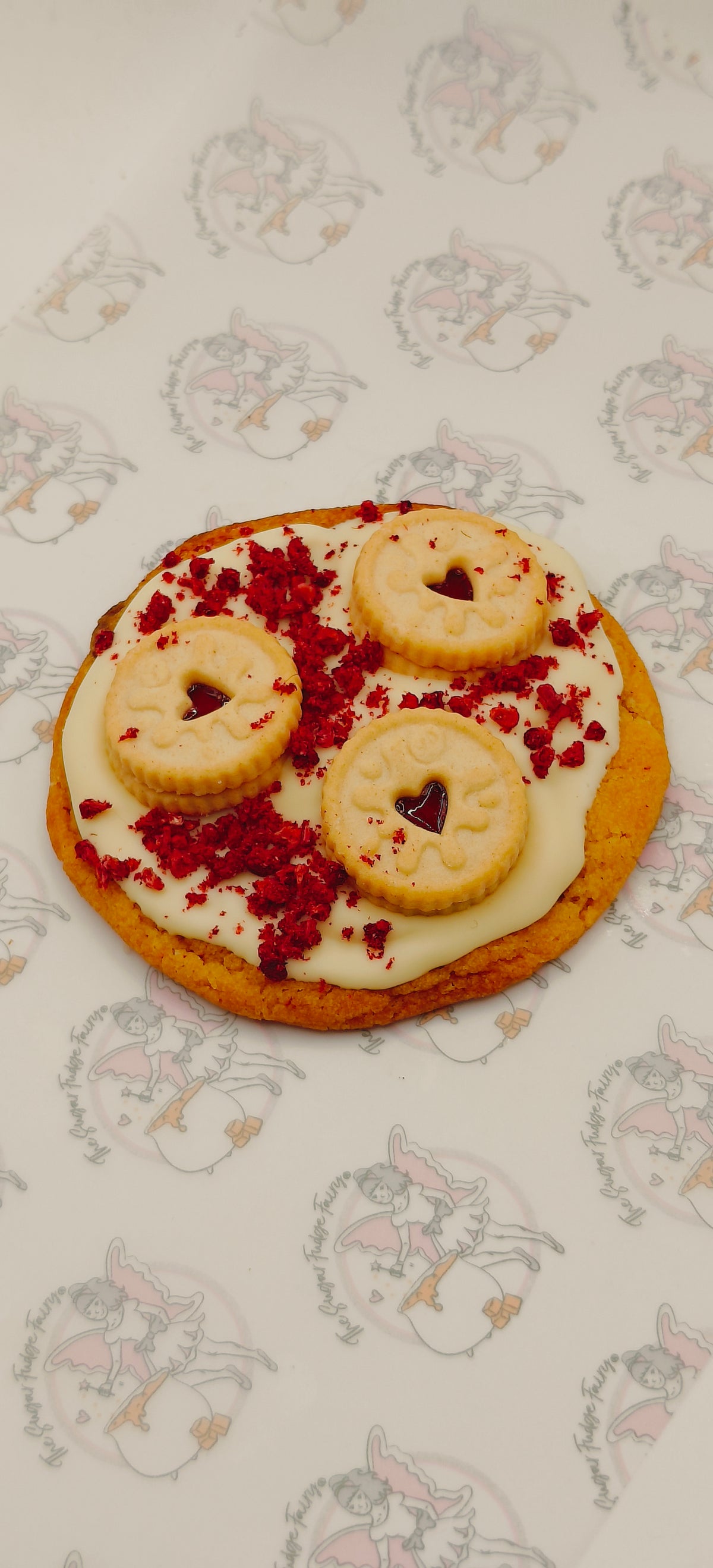 Topped Cookie (White Chocolate and Raspberry)